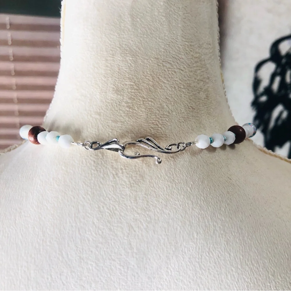 Handcrafted large howlite filigree pendant beaded necklace